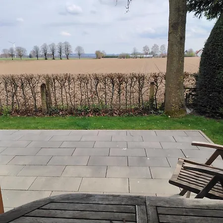 Brini's Im Gruenen * Lage (Lippe)